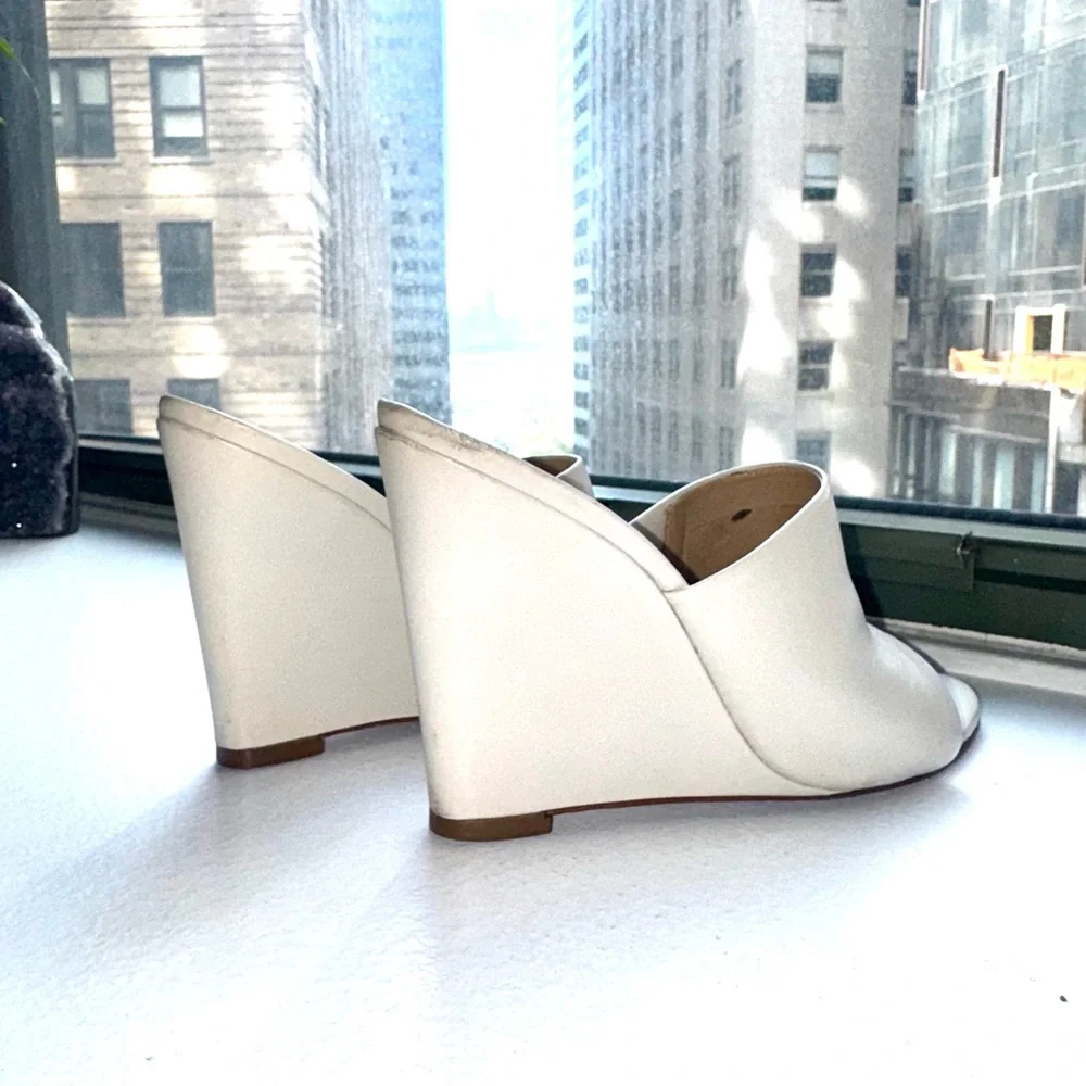 Schutz Lucy Nappa Leather Wedge Sandals – Pearl – Size 7M - Picture 4 of 6